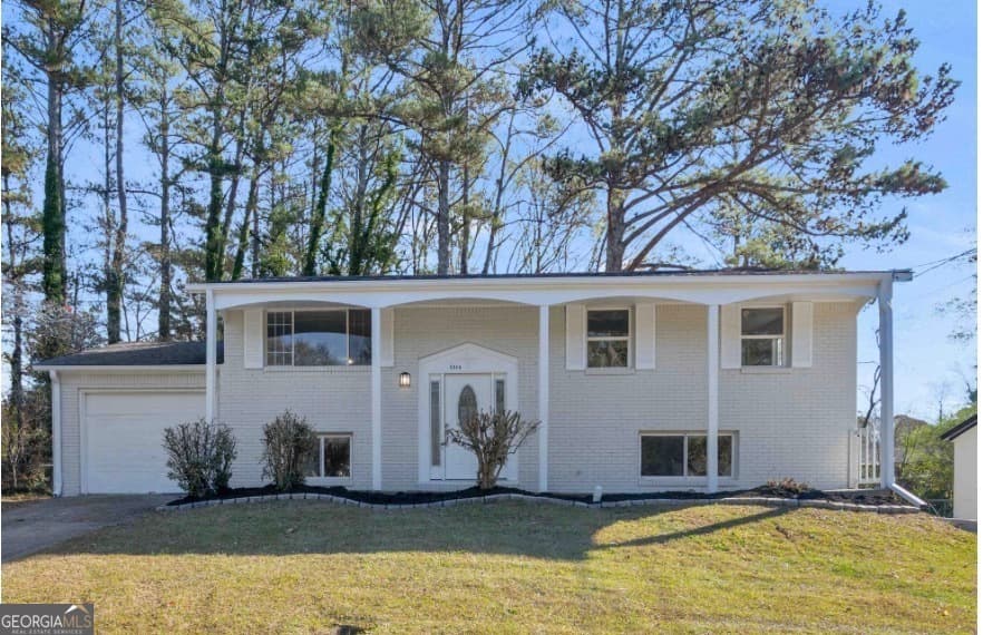5 bedroom, 2 bathroom, 2,106 sq ft single family residence for sale at 5954 Baywood Lane, Riverdale, GA 30296