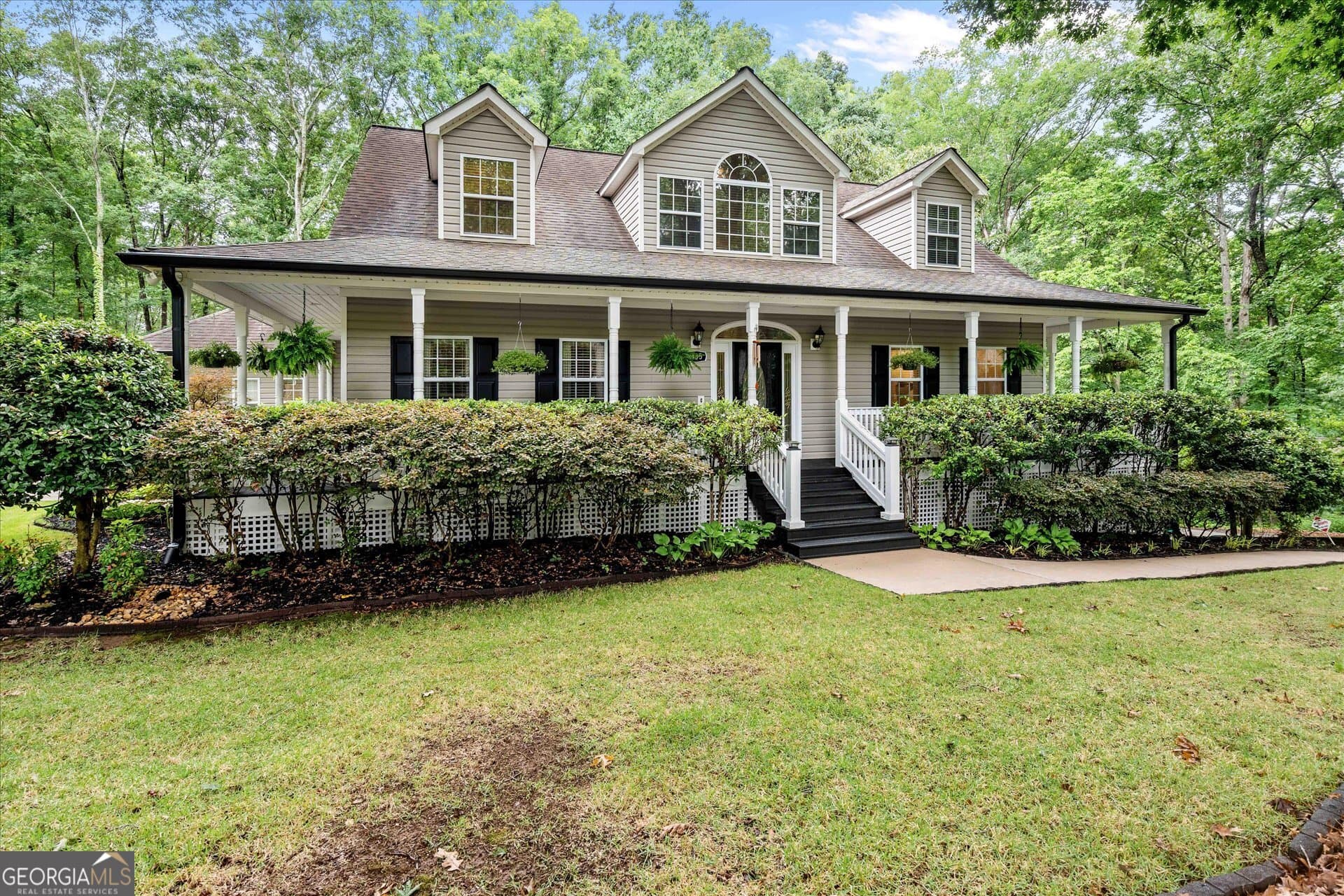 4 bedroom, 3.5 bathroom, 3,583 sq ft single family residence for sale at 2135 Ashton Drive, Villa Rica, GA 30180 — photo 1 of 81