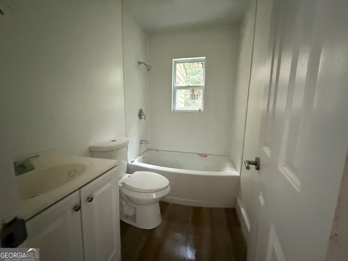 3 bedroom, 2 bathroom, 1,134 sq ft single family residence for sale at 451 Collier Ridge Drive, Atlanta, GA 30318 — photo 9