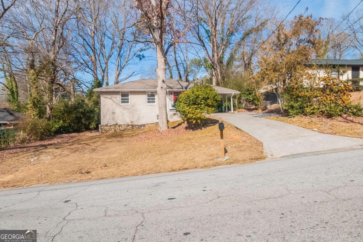 4 bedroom, 1 bathroom, 1,118 sq ft single family residence for sale at 3018 Meadowview Drive, Atlanta, GA 30316 — photo 1 of 37