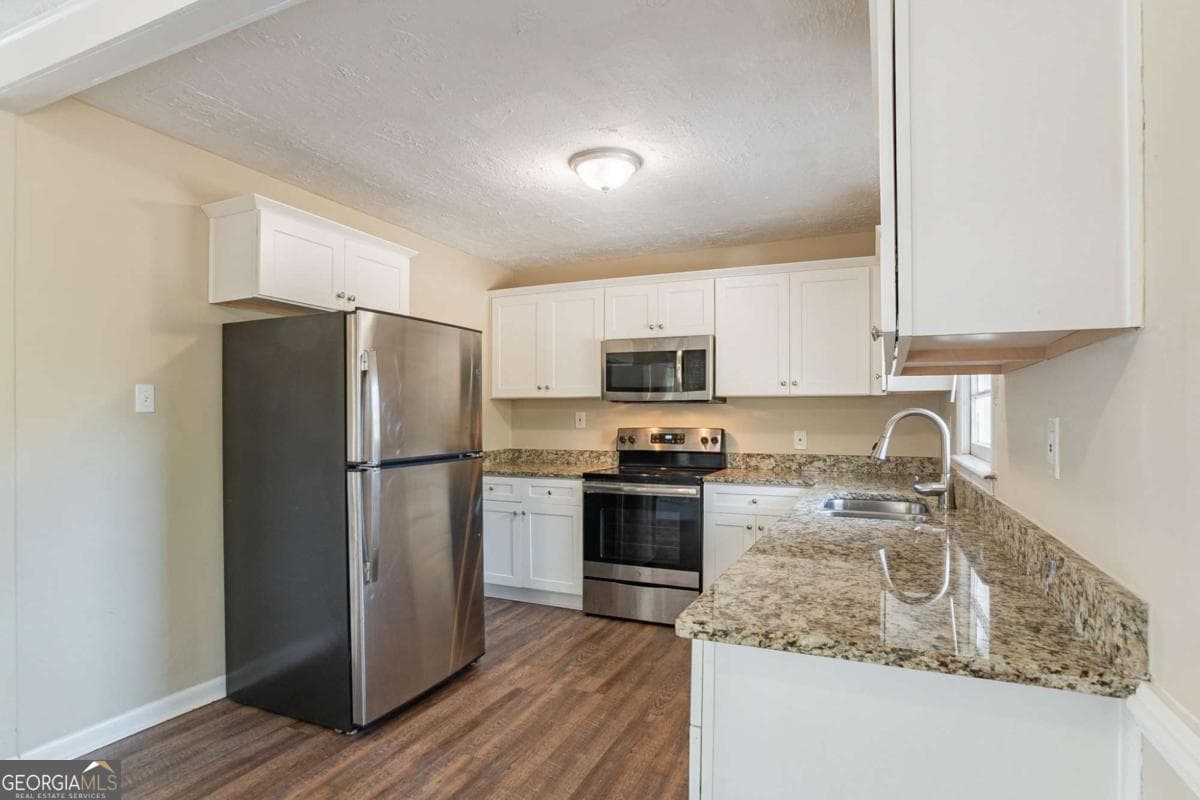 4 bedroom, 1 bathroom, 1,118 sq ft single family residence for sale at 3018 Meadowview Drive, Atlanta, GA 30316 — photo 5