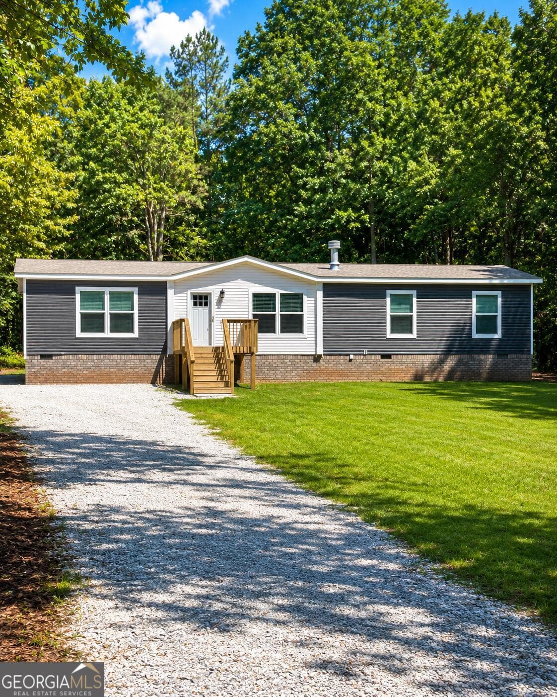 3 bedroom, 2 bathroom, 1,580 sq ft manufactured home,single family residence sold at 1156 Huntington Drive, Elberton, GA 30635