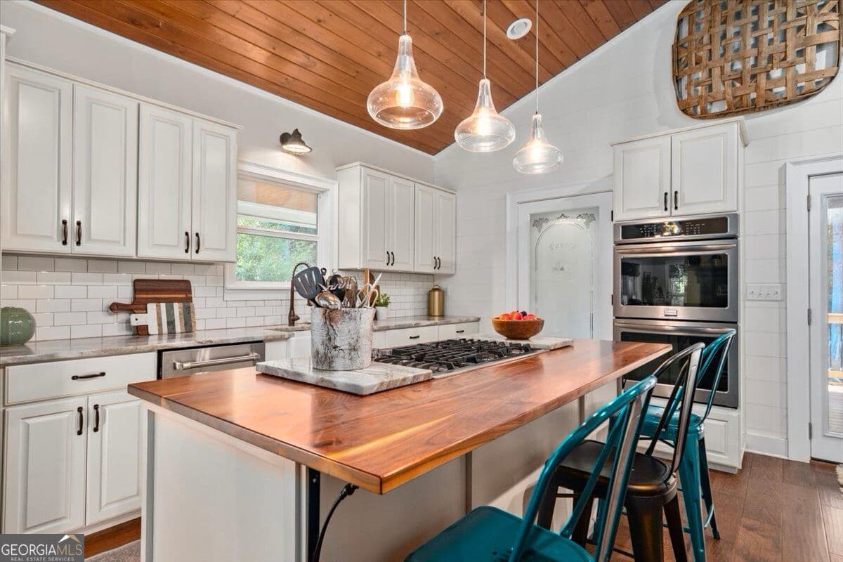 3 bedroom, 3 bathroom, 1,873 sq ft single family residence under contract at 372 Salem Church Road, Lexington, GA 30648 — photo 6