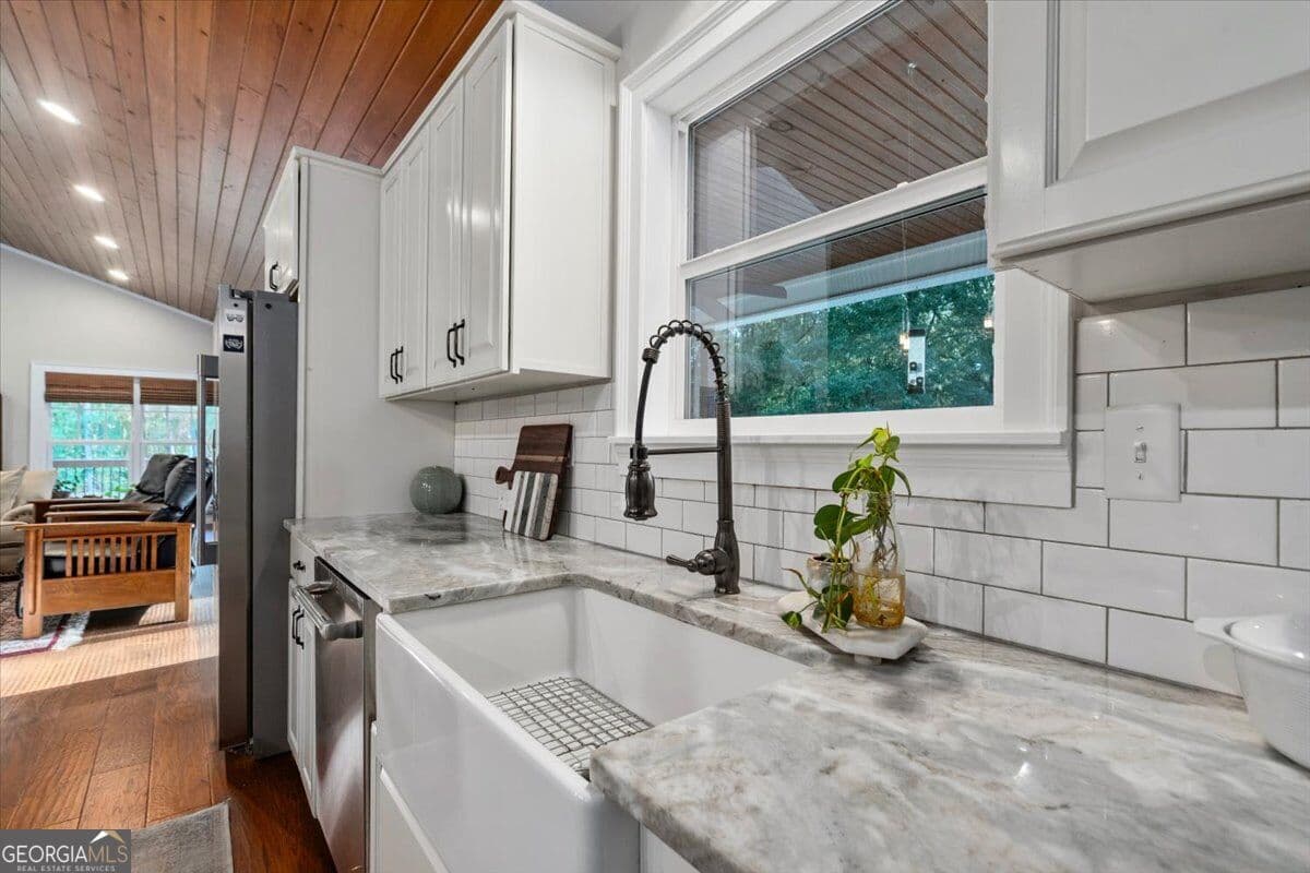 3 bedroom, 3 bathroom, 1,873 sq ft single family residence under contract at 372 Salem Church Road, Lexington, GA 30648 — photo 8