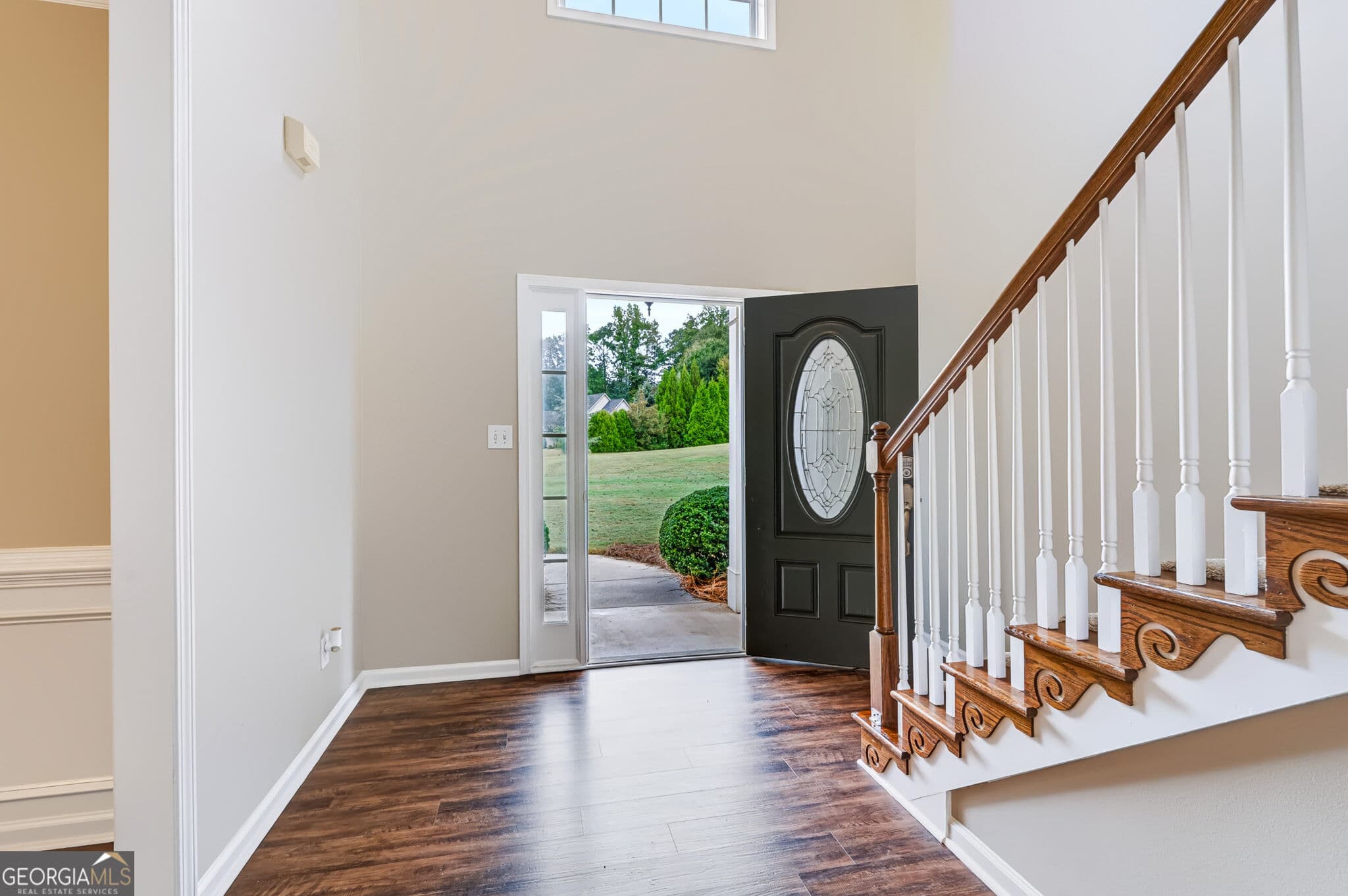 5 bedroom, 3 bathroom, 2,360 sq ft single family residence for sale at 14 Willow Bend Circle, Senoia, GA 30276 — photo 7