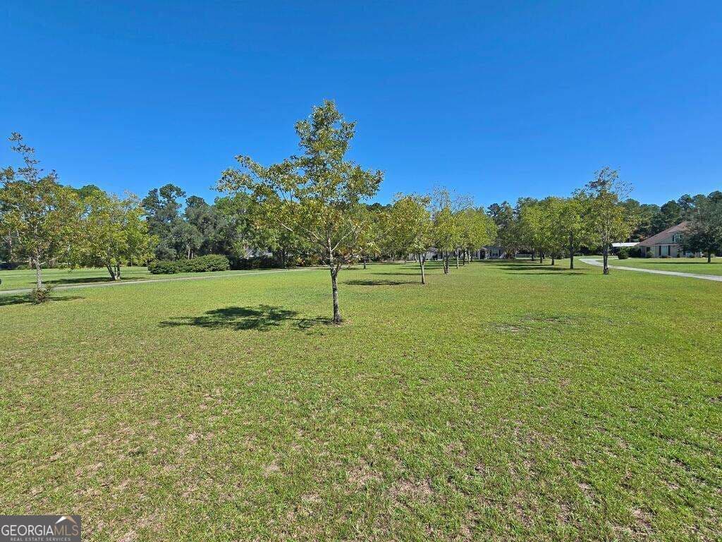 3 bedroom, 2 bathroom, 2,299 sq ft single family residence for sale at 4160 Rebecca Circle, Valdosta, GA 31606 — photo 3
