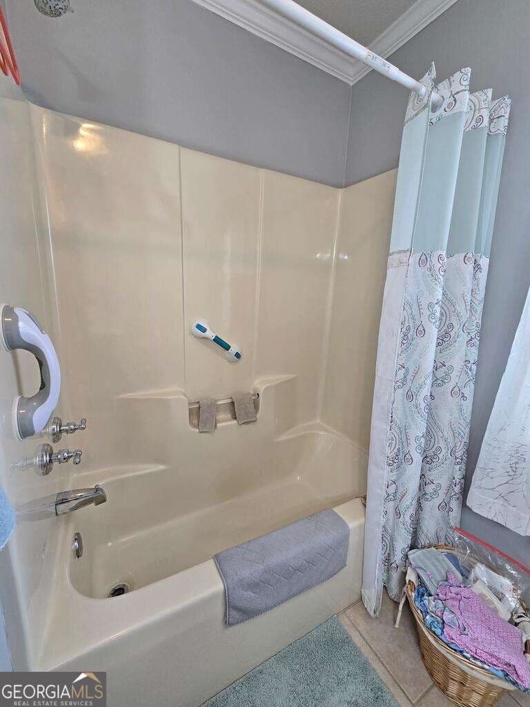 3 bedroom, 2 bathroom, 2,299 sq ft single family residence for sale at 4160 Rebecca Circle, Valdosta, GA 31606 — photo 10