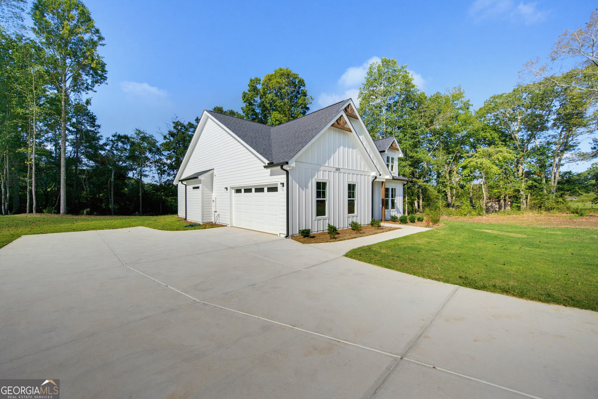 3 bedroom, 2 bathroom, 1,803 sq ft single family residence for sale at 4835 Price Road, Gainesville, GA 30506 — photo 2