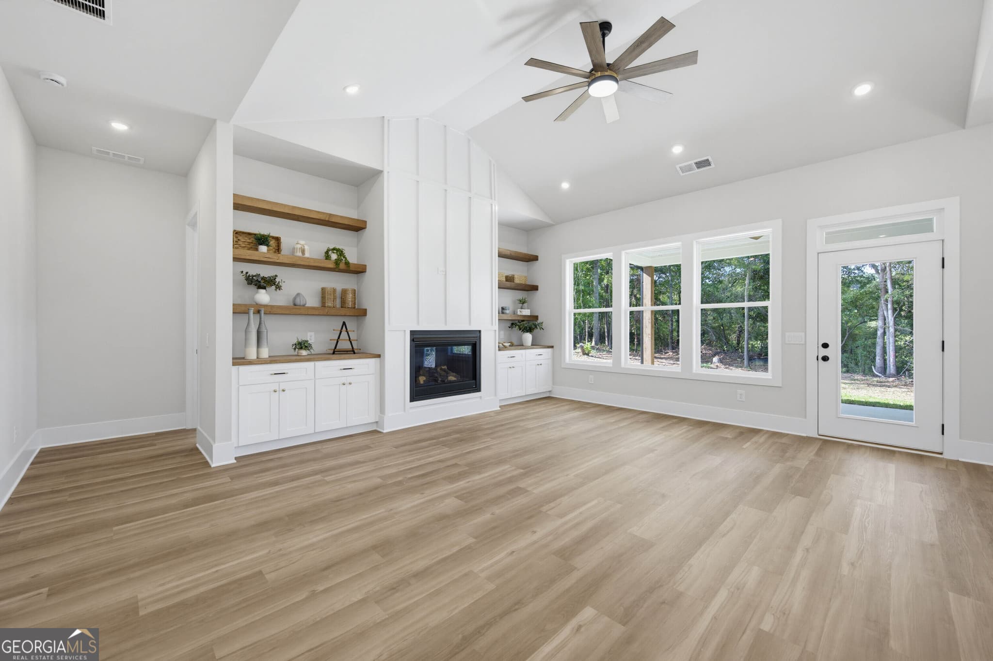 3 bedroom, 2 bathroom, 1,803 sq ft single family residence for sale at 4835 Price Road, Gainesville, GA 30506 — photo 7