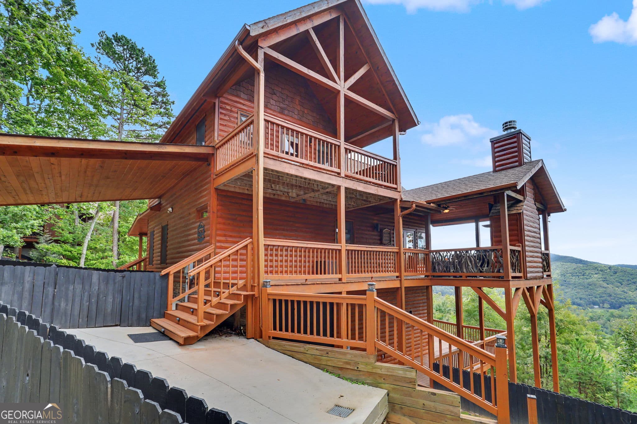 3 bedroom, 3 bathroom, 3,526 sq ft single family residence for sale at 33 Stanley Ridge Drive, Morganton, GA 30560 — photo 6