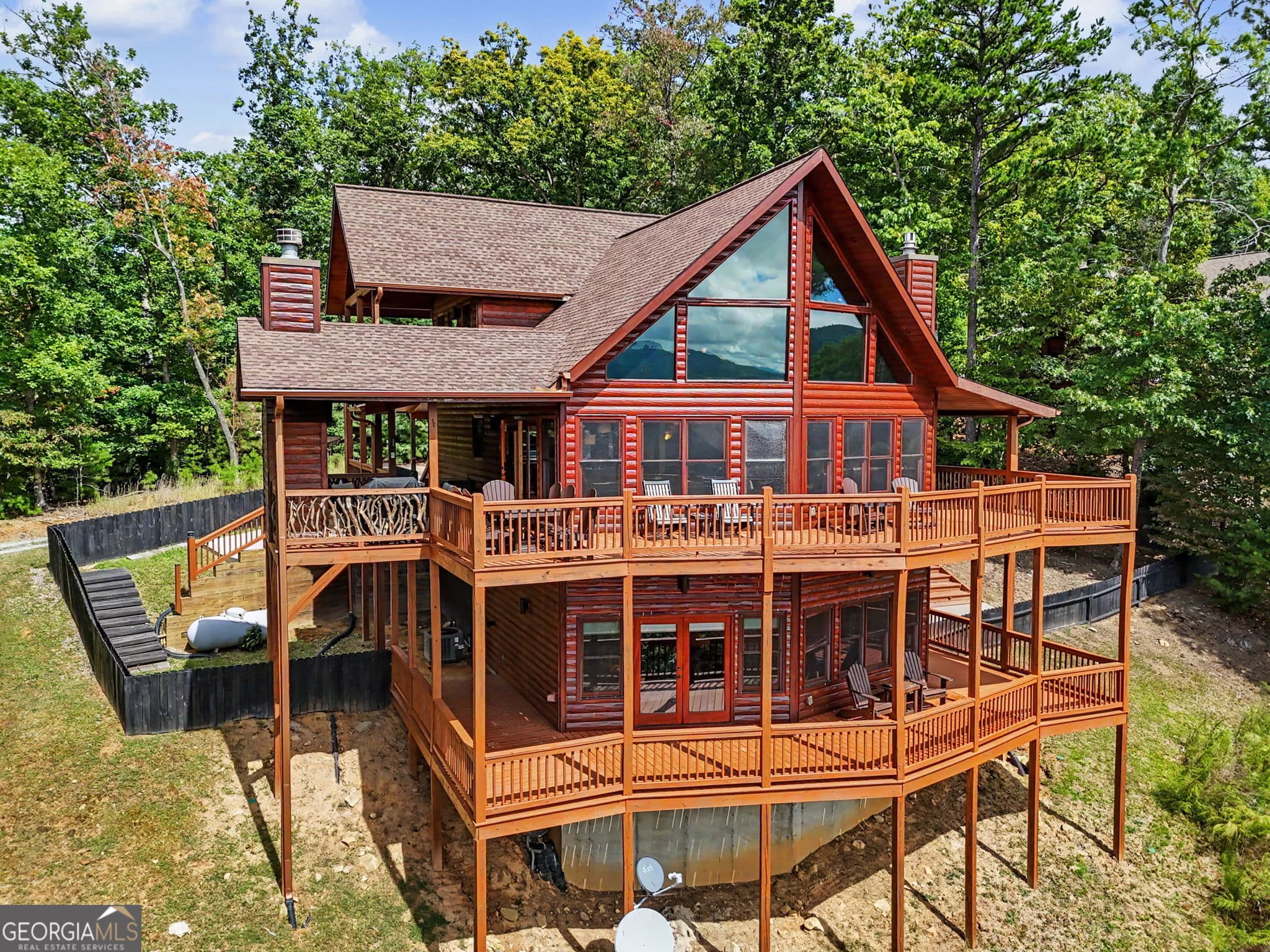 3 bedroom, 3 bathroom, 3,526 sq ft single family residence for sale at 33 Stanley Ridge Drive, Morganton, GA 30560 — photo 5