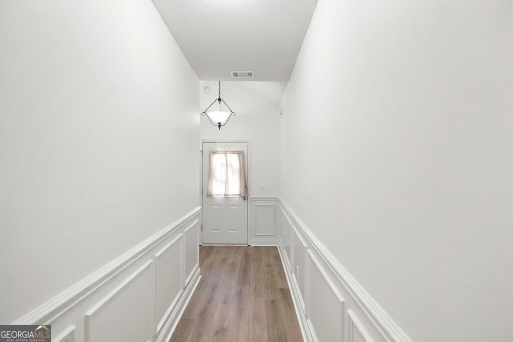 3 bedroom, 2 bathroom, 1,789 sq ft single family residence for sale at 104 Rockford Court, Centerville, GA 31028 — photo 7