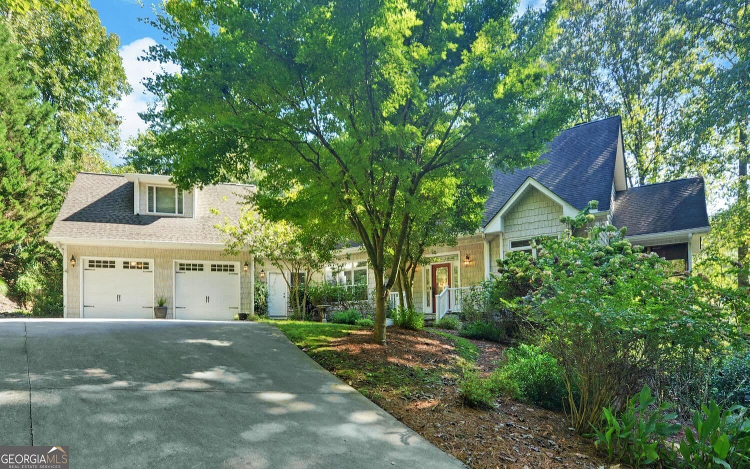 4 bedroom, 3.5 bathroom, 4,058 sq ft single family residence for sale at 260 Cross Creek Trail, Dahlonega, GA 30533 — photo 1 of 88