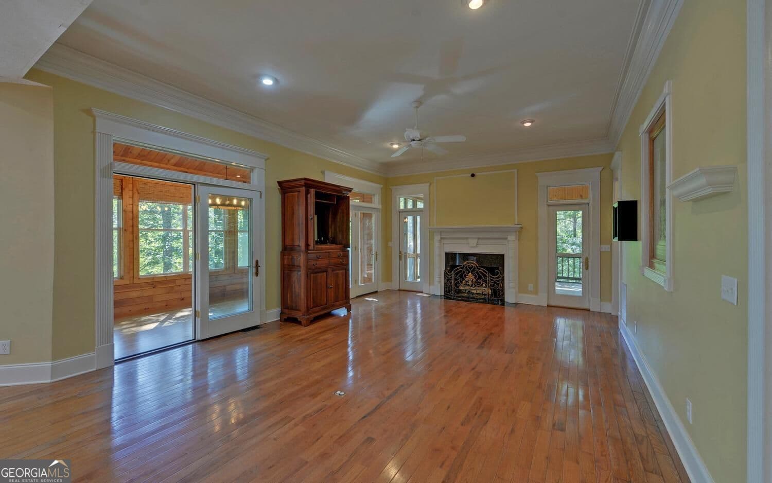 4 bedroom, 3.5 bathroom, 4,058 sq ft single family residence for sale at 260 Cross Creek Trail, Dahlonega, GA 30533 — photo 10