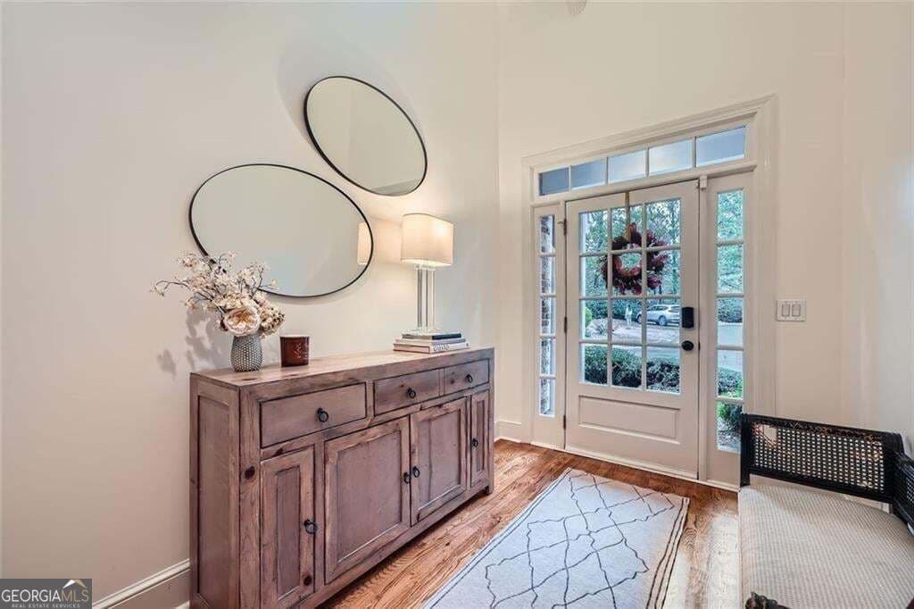 3 bedroom, 3.5 bathroom, 3,180 sq ft townhouse for sale at 4669 Ivygate Circle, Atlanta, GA 30339 — photo 7