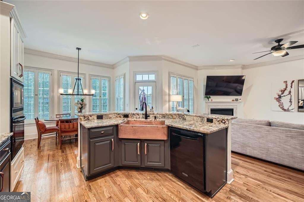 3 bedroom, 3.5 bathroom, 3,180 sq ft townhouse for sale at 4669 Ivygate Circle, Atlanta, GA 30339 — photo 10