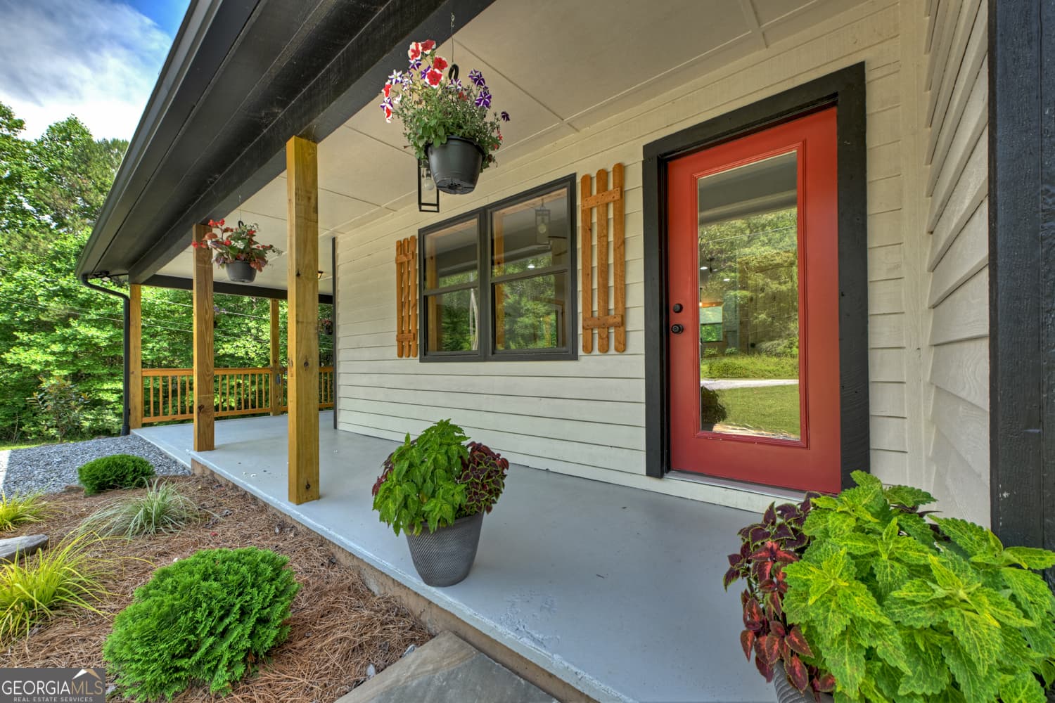 3 bedroom, 2 bathroom, 1,904 sq ft single family residence for sale at 569 Number 20 Mine Road, Mccaysville, GA 30555 — photo 8