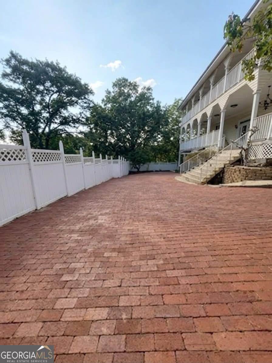 7 bedroom, 10.5 bathroom, 6,184 sq ft single family residence for sale at 209 E Hagen Street 4, Dalton, GA 30721 — photo 5