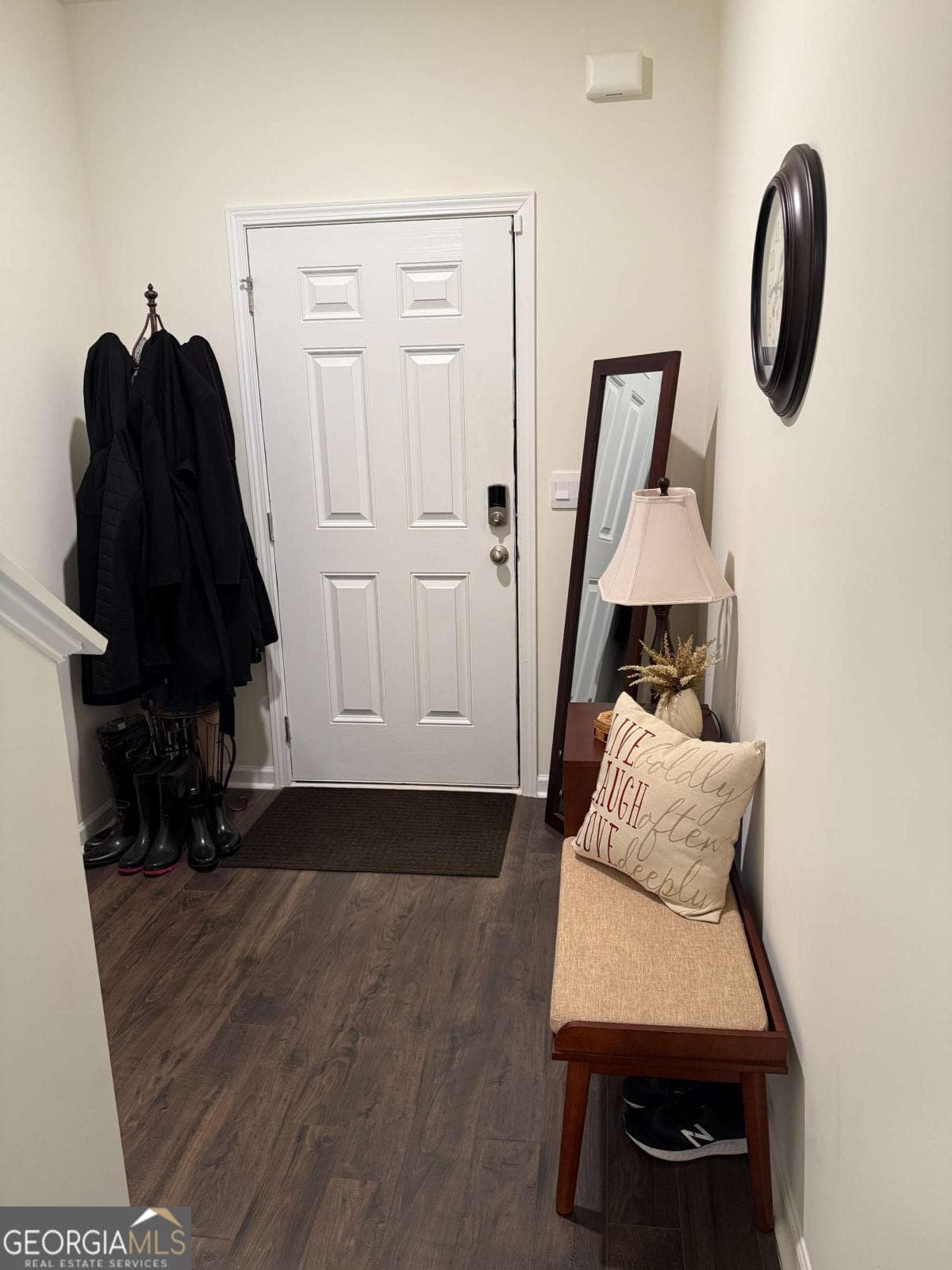 3 bedroom, 2.5 bathroom, 1,524 sq ft townhouse for sale at 1302 Speckle Park Way, Stockbridge, GA 30281 — photo 2