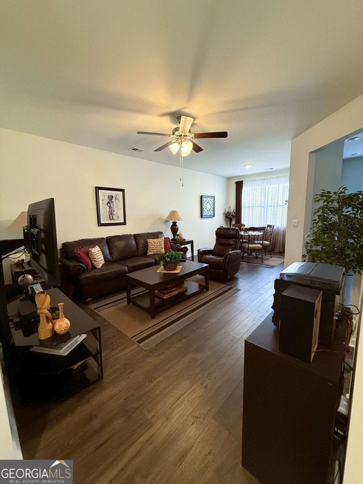 3 bedroom, 2.5 bathroom, 1,524 sq ft townhouse for sale at 1302 Speckle Park Way, Stockbridge, GA 30281 — photo 5
