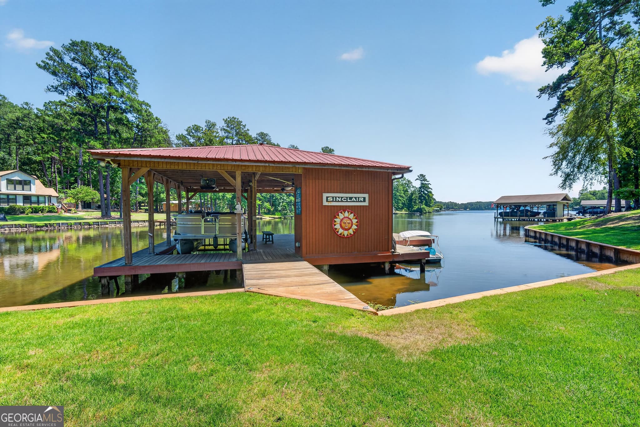 3 bedroom, 2.5 bathroom, 1,738 sq ft single family residence for sale at 366 Sinclair Road, Eatonton, GA 31024 — photo 3