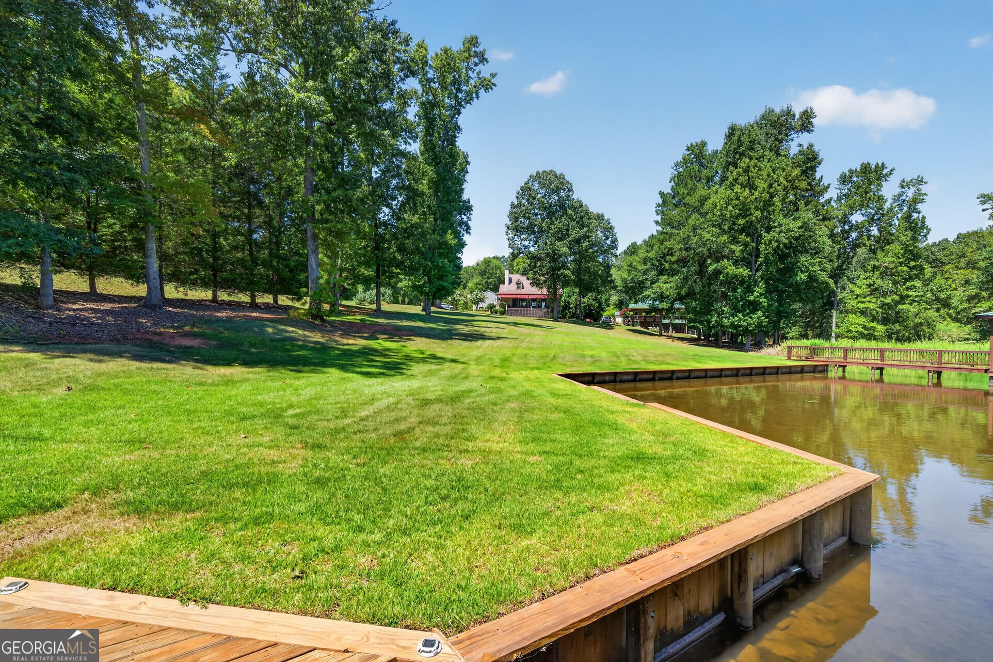 3 bedroom, 2.5 bathroom, 1,738 sq ft single family residence for sale at 366 Sinclair Road, Eatonton, GA 31024 — photo 4