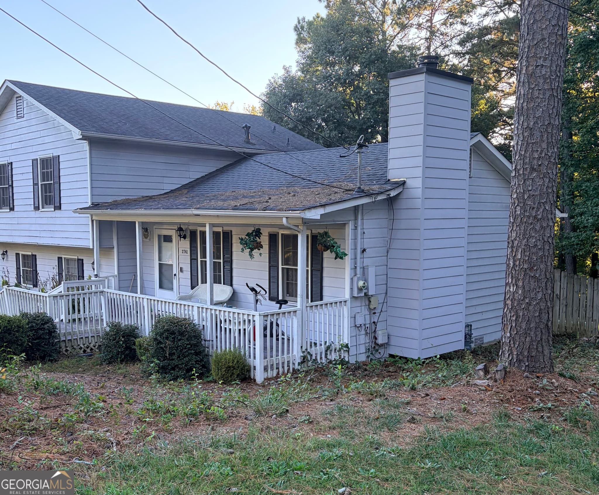 4 bedroom, 3 bathroom, 1,980 sq ft single family residence for sale at 2741 Chickory Hill, Snellville, GA 30039 — photo 2