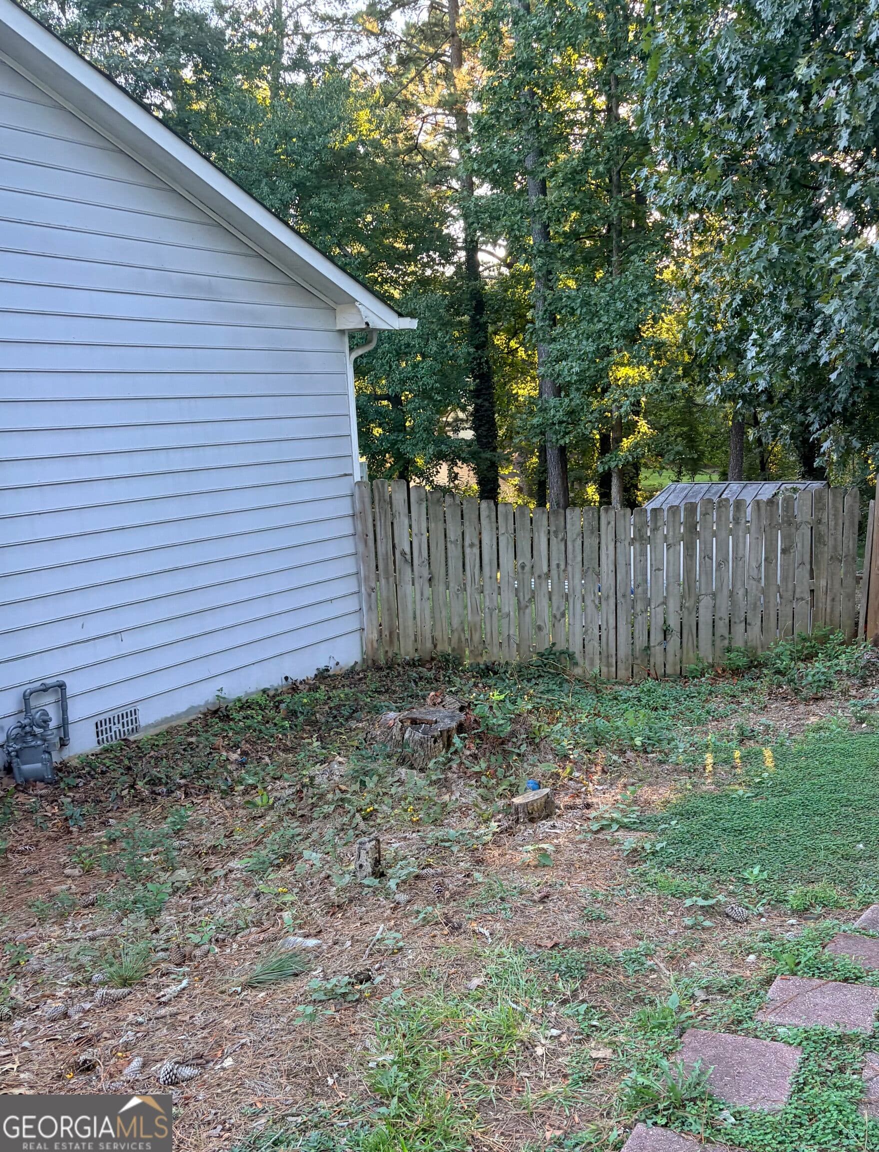 4 bedroom, 3 bathroom, 1,980 sq ft single family residence for sale at 2741 Chickory Hill, Snellville, GA 30039 — photo 3