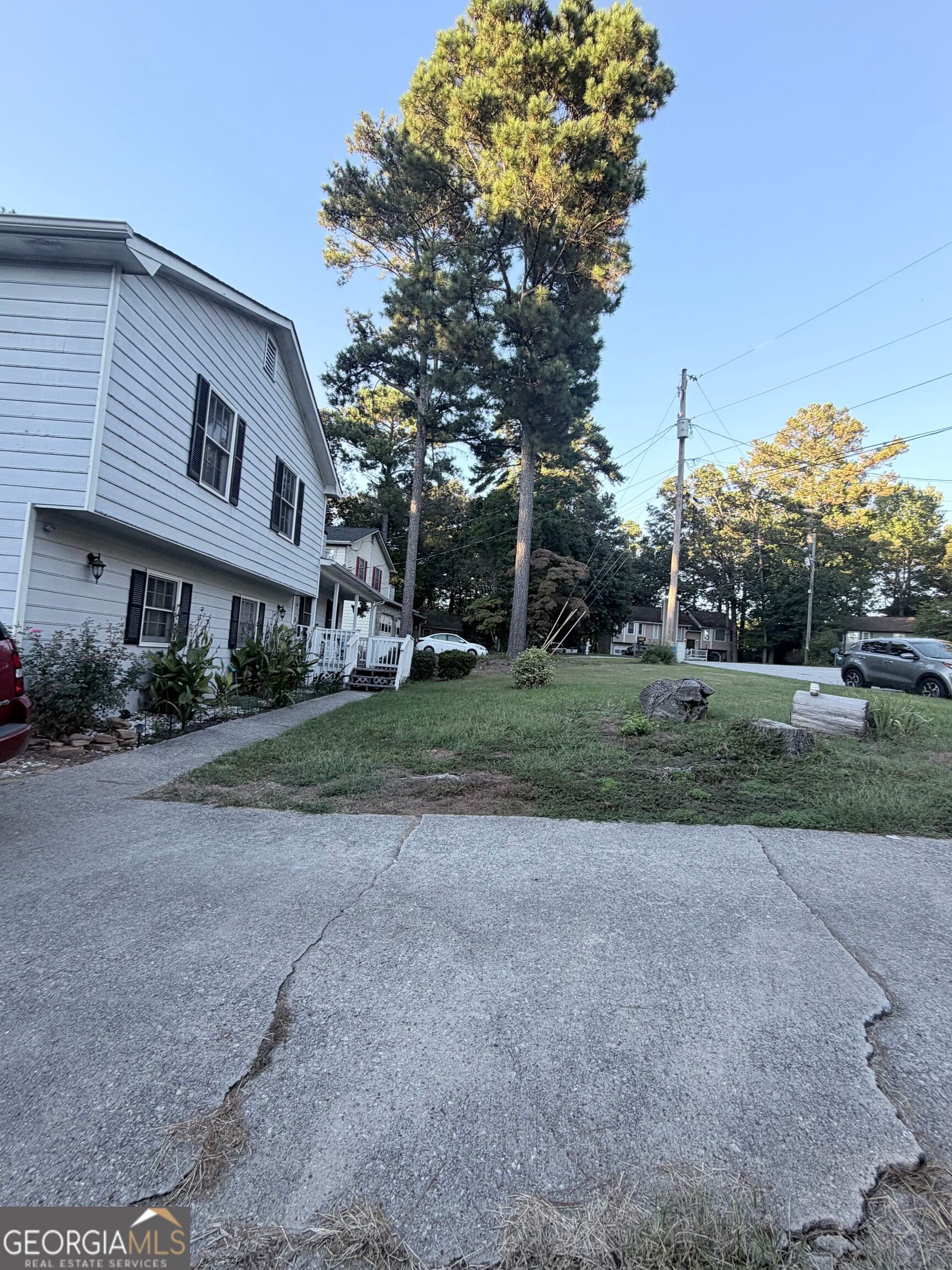 4 bedroom, 3 bathroom, 1,980 sq ft single family residence for sale at 2741 Chickory Hill, Snellville, GA 30039 — photo 8
