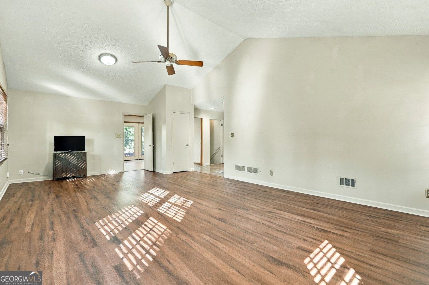 3 bedroom, 2 bathroom, 3,045 sq ft single family residence for sale at 1750 Sundale Drive, Lawrenceville, GA 30046 — photo 8