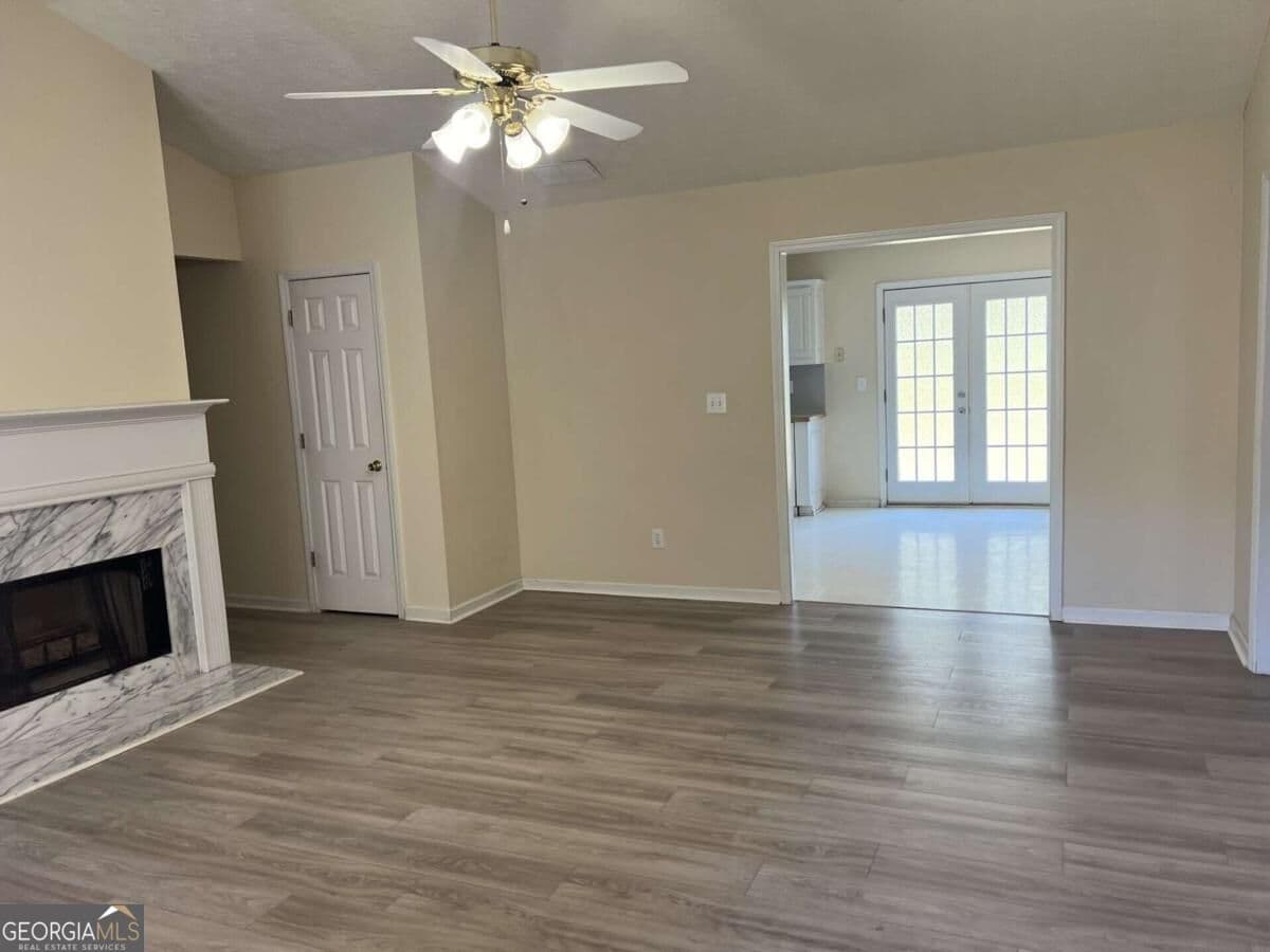 3 bedroom, 2 bathroom, 1,488 sq ft single family residence for rent at 70 Dove Point Circle, Covington, GA 30016 for $1,700 a month — photo 2