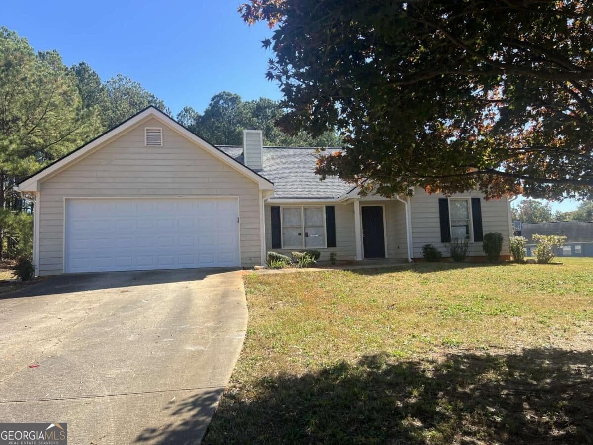 3 bedroom, 2 bathroom, 1,488 sq ft single family residence for rent at 70 Dove Point Circle, Covington, GA 30016 for $1,700 a month