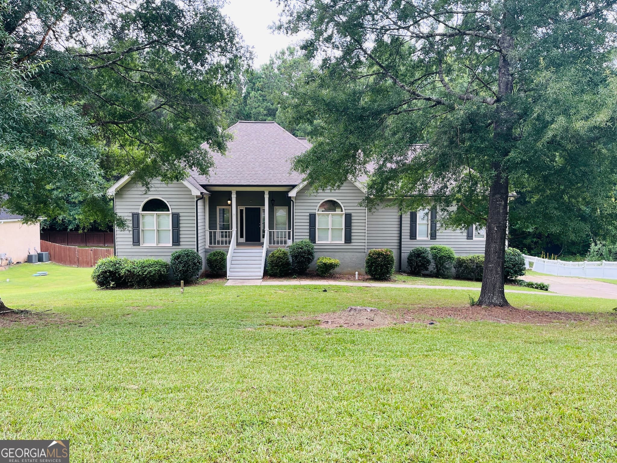 3 bedroom, 2 bathroom, 2,511 sq ft single family residence for rent at 70 Indian Bluff Drive, Sharpsburg, GA 30277 for $2,450 a month — photo 1 of 1