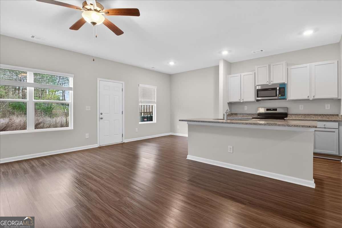 3 bedroom, 2.5 bathroom, 1,665 sq ft townhouse for sale at 105 Brexley Drive, Calhoun, GA 30701 — photo 9