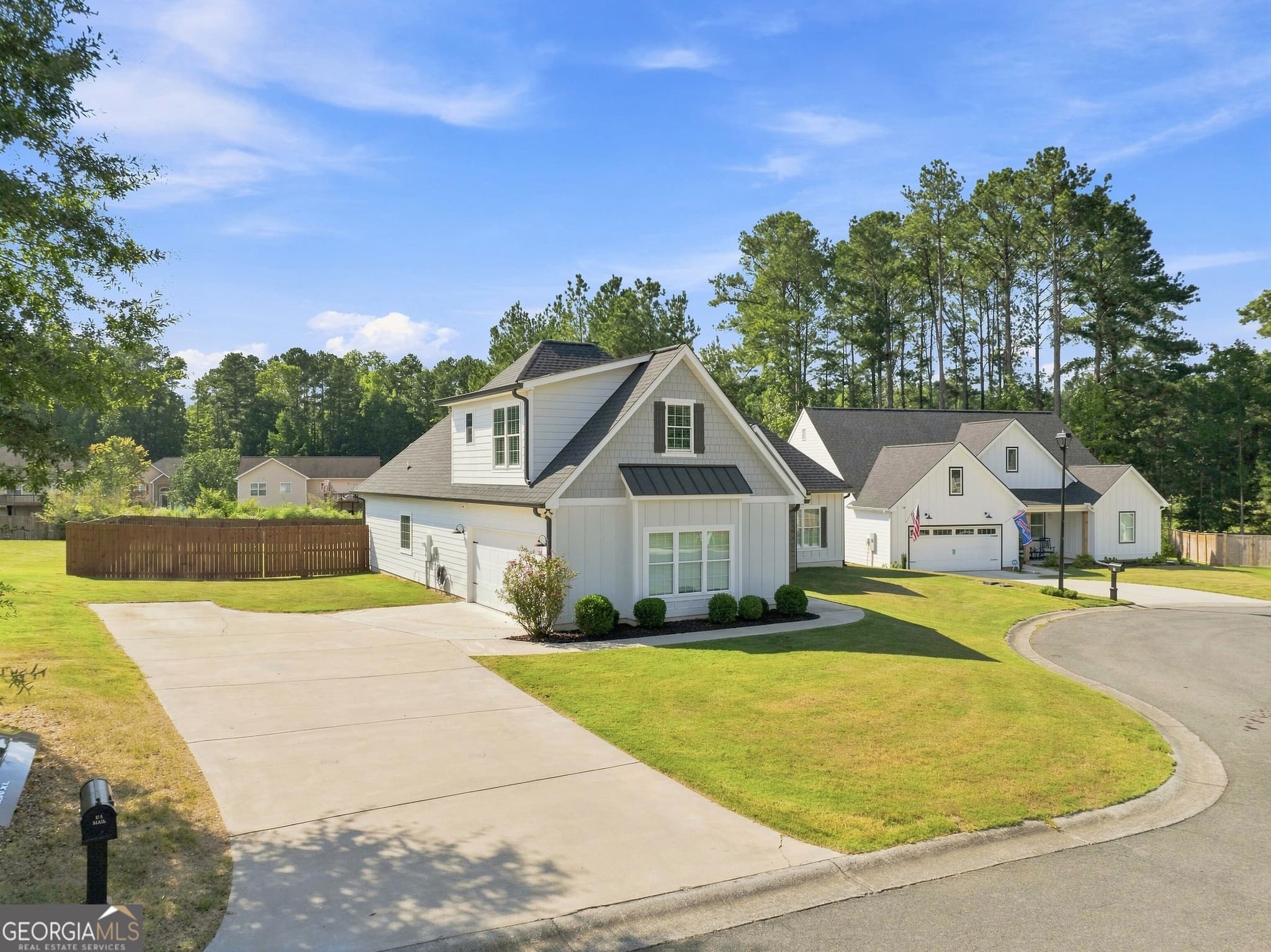 4 bedroom, 3 bathroom, 2,500 sq ft single family residence for sale at 5 Ellen Court, Rome, GA 30165 — photo 2