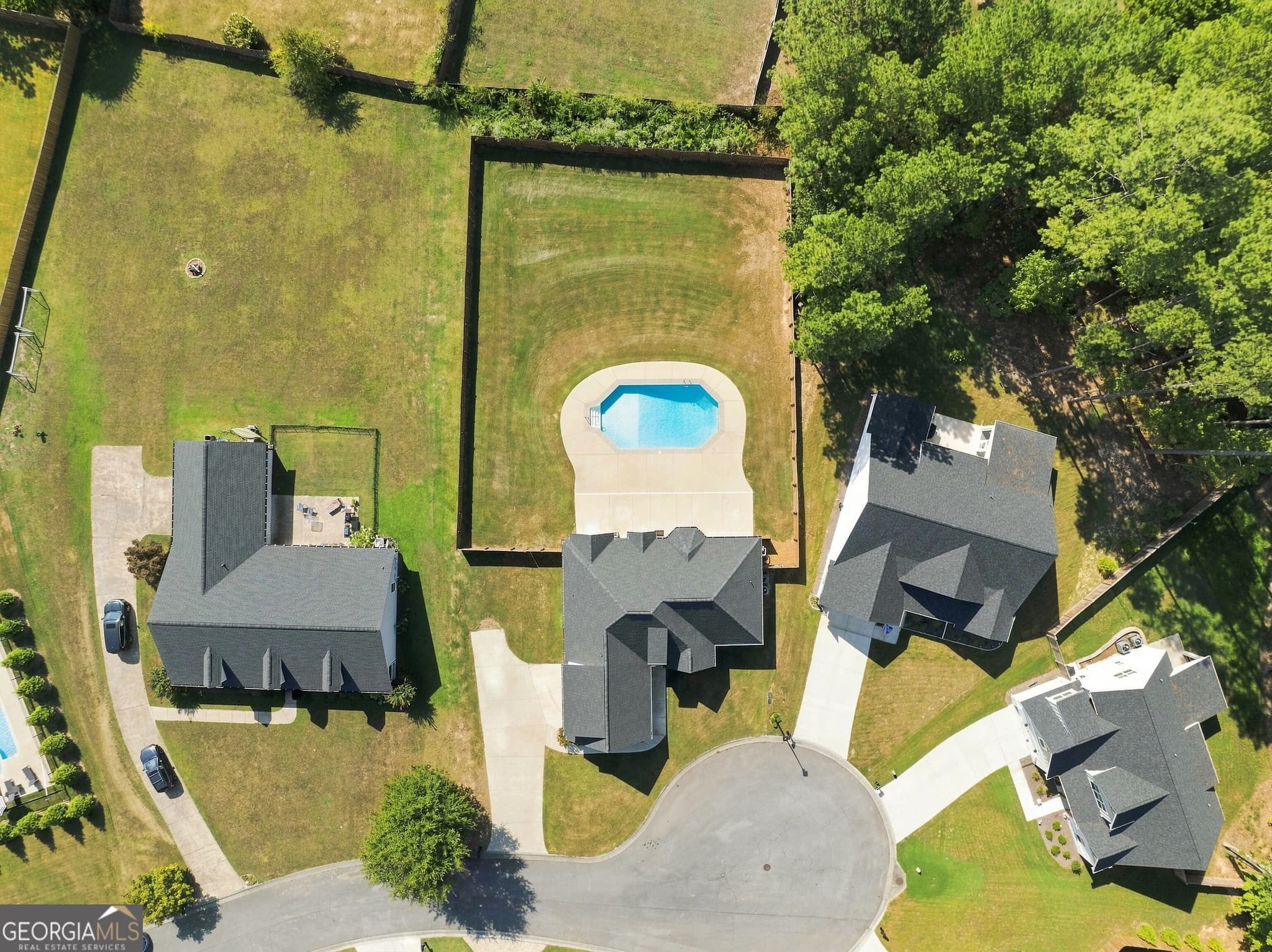 4 bedroom, 3 bathroom, 2,500 sq ft single family residence for sale at 5 Ellen Court, Rome, GA 30165 — photo 6