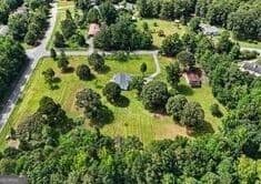 3 bedroom, 2 bathroom, 2,314 sq ft single family residence for sale at 8736 Camp Road, Winston, GA 30187 — photo 3