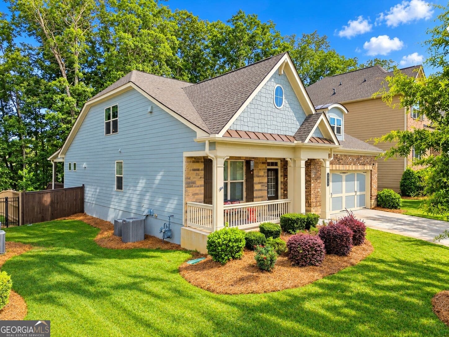4 bedroom, 3 bathroom, 2,800 sq ft single family residence for sale at 2910 Prestwood Drive, Cumming, GA 30040 — photo 3