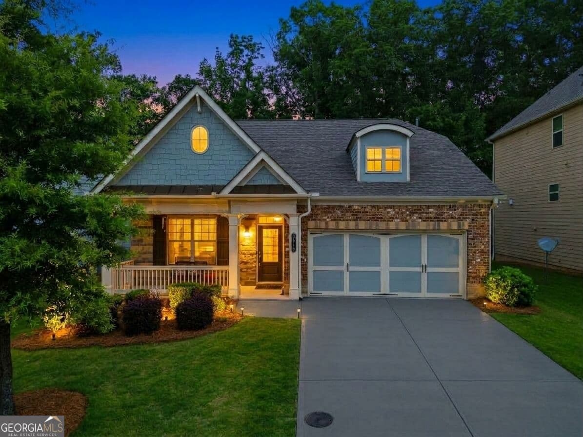 4 bedroom, 3 bathroom, 2,800 sq ft single family residence for sale at 2910 Prestwood Drive, Cumming, GA 30040 — photo 1 of 23