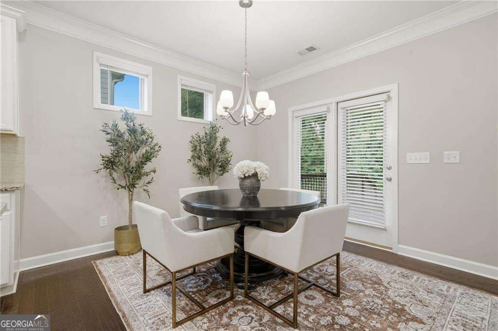 4 bedroom, 3 bathroom, 2,800 sq ft single family residence for sale at 2910 Prestwood Drive, Cumming, GA 30040 — photo 5