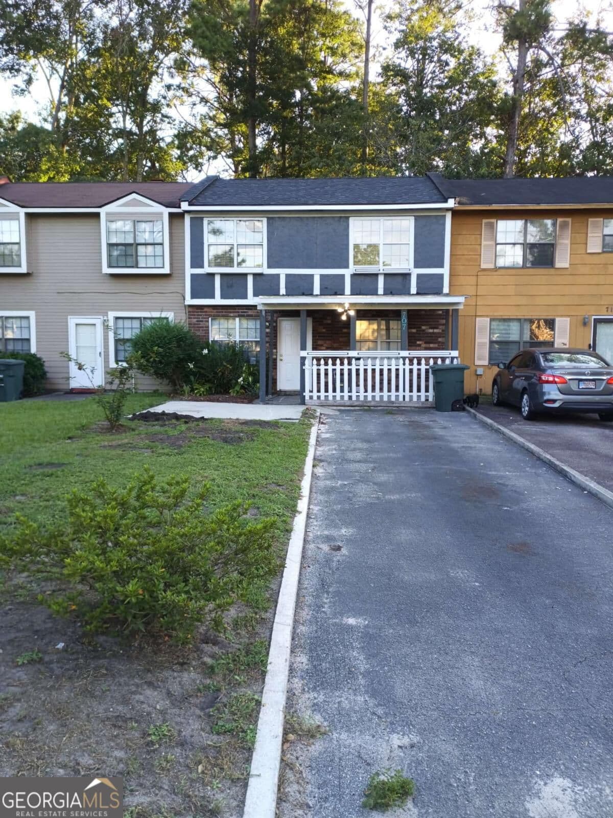 2 bedroom, 1.5 bathroom, 1,152 sq ft townhouse under contract at 707 Elaine Street, Hinesville, GA 31313 — photo 2