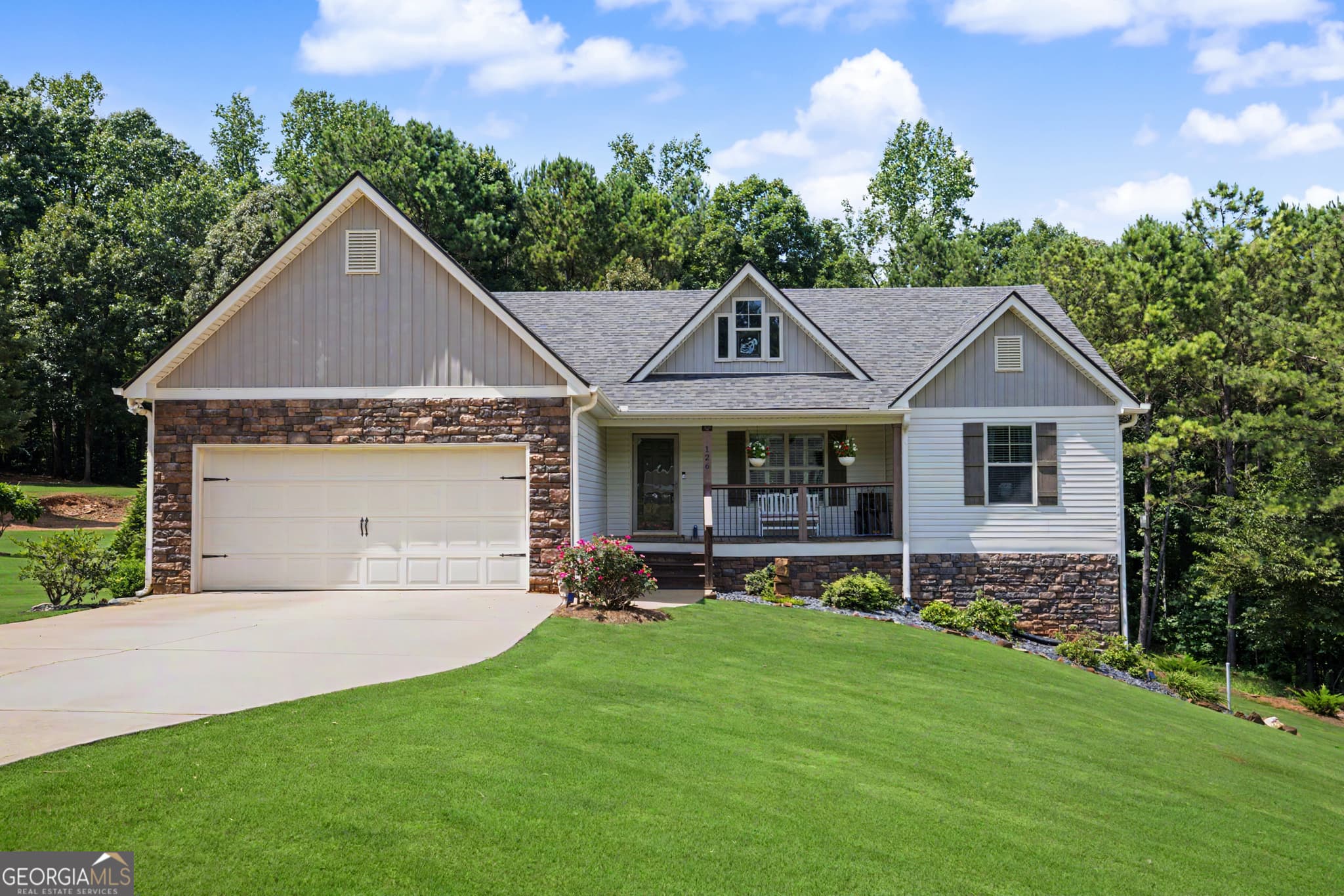 4 bedroom, 3 bathroom, 2,701 sq ft single family residence for sale at 126 Copper Creek Drive, Lagrange, GA 30240 — photo 1 of 40