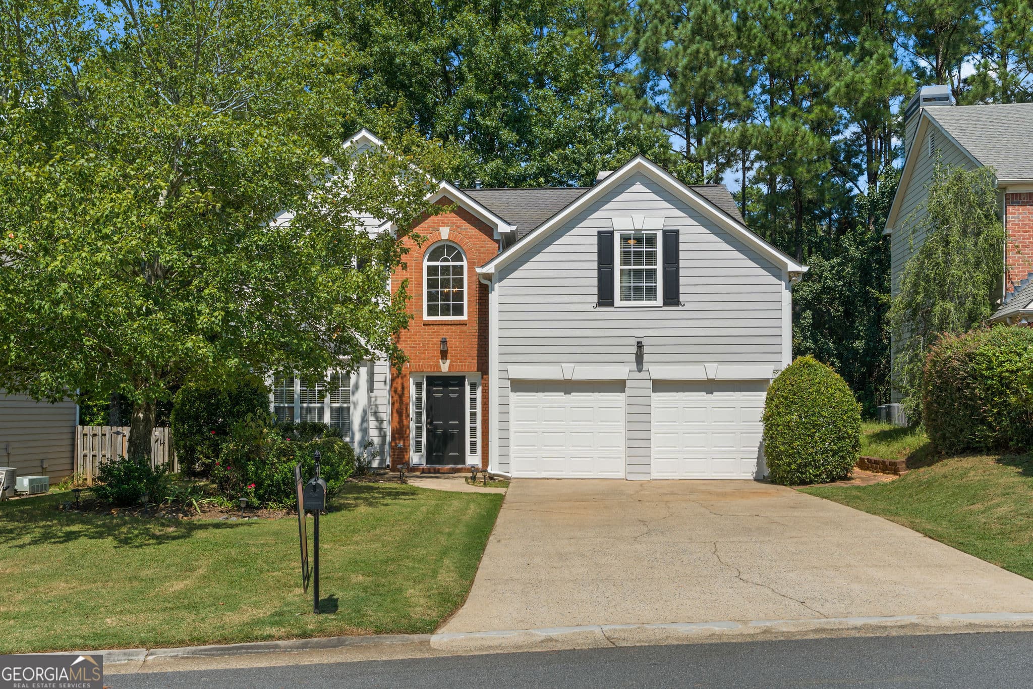 4 bedroom, 2.5 bathroom, 2,468 sq ft single family residence for sale at 1833 Chasewood Park Drive, Marietta, GA 30066