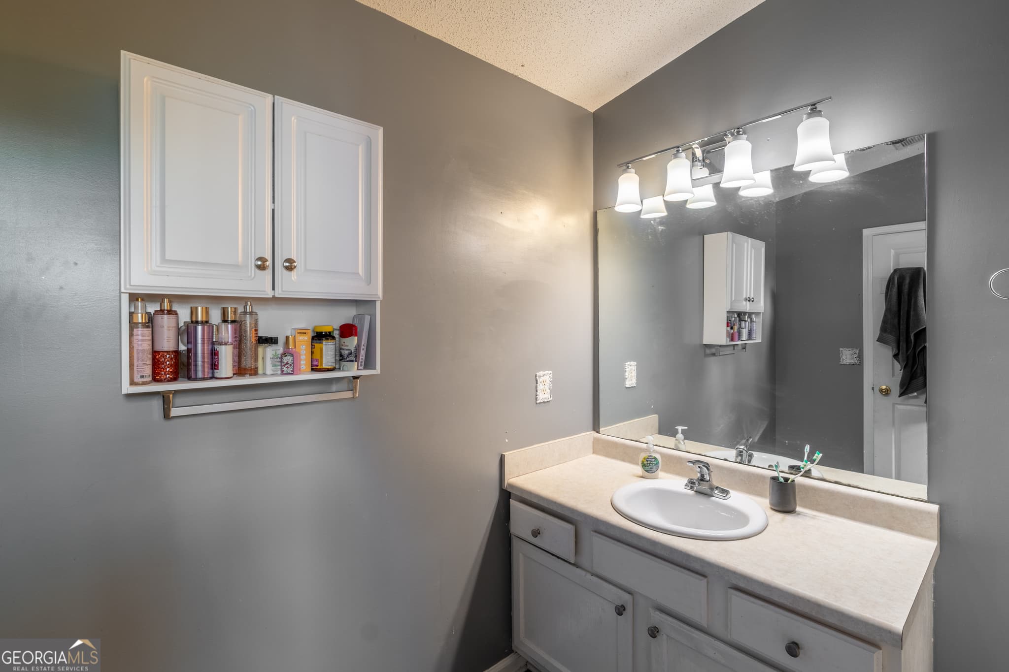 3 bedroom, 2 bathroom, 1,488 sq ft single family residence for sale at 272 Augusta Woods Drive, Villa Rica, GA 30180 — photo 4