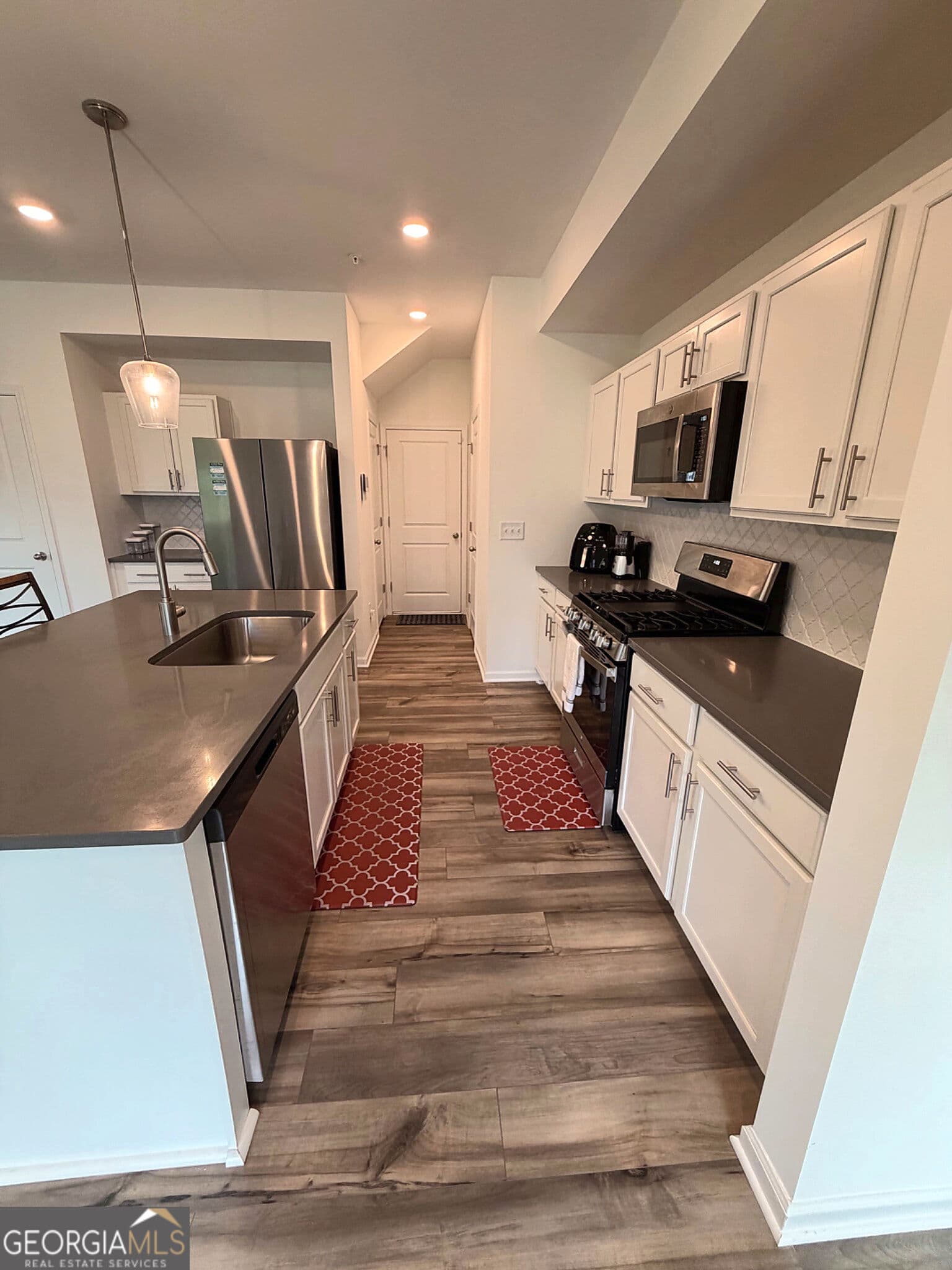 3 bedroom, 2.5 bathroom, 1,801 sq ft townhouse for sale at 5130 Arista Drive, Douglasville, GA 30135 — photo 6