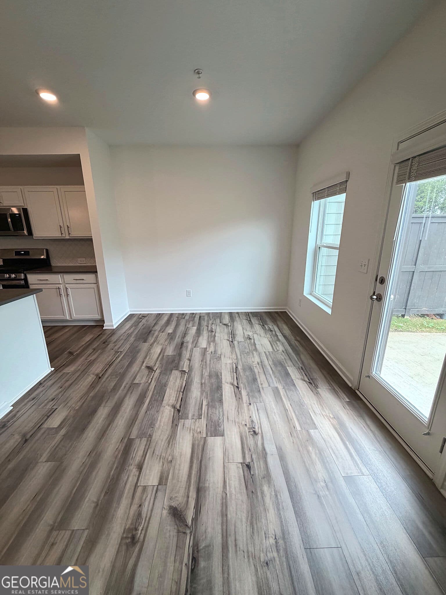 3 bedroom, 2.5 bathroom, 1,801 sq ft townhouse for sale at 5130 Arista Drive, Douglasville, GA 30135 — photo 5