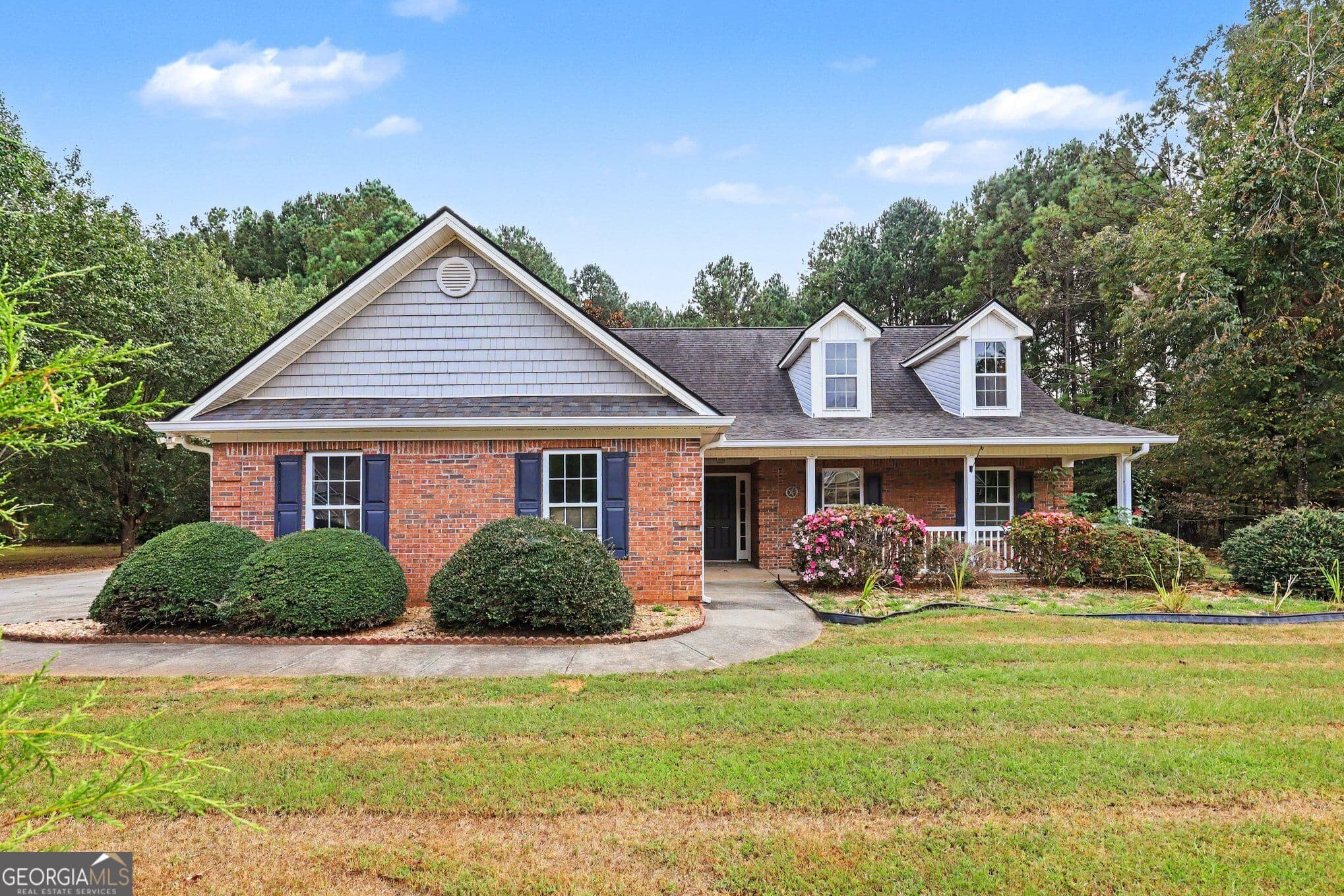 3 bedroom, 2 bathroom, 1,803 sq ft single family residence for sale at 2105 Raegan Court, Monroe, GA 30655 — photo 1 of 29