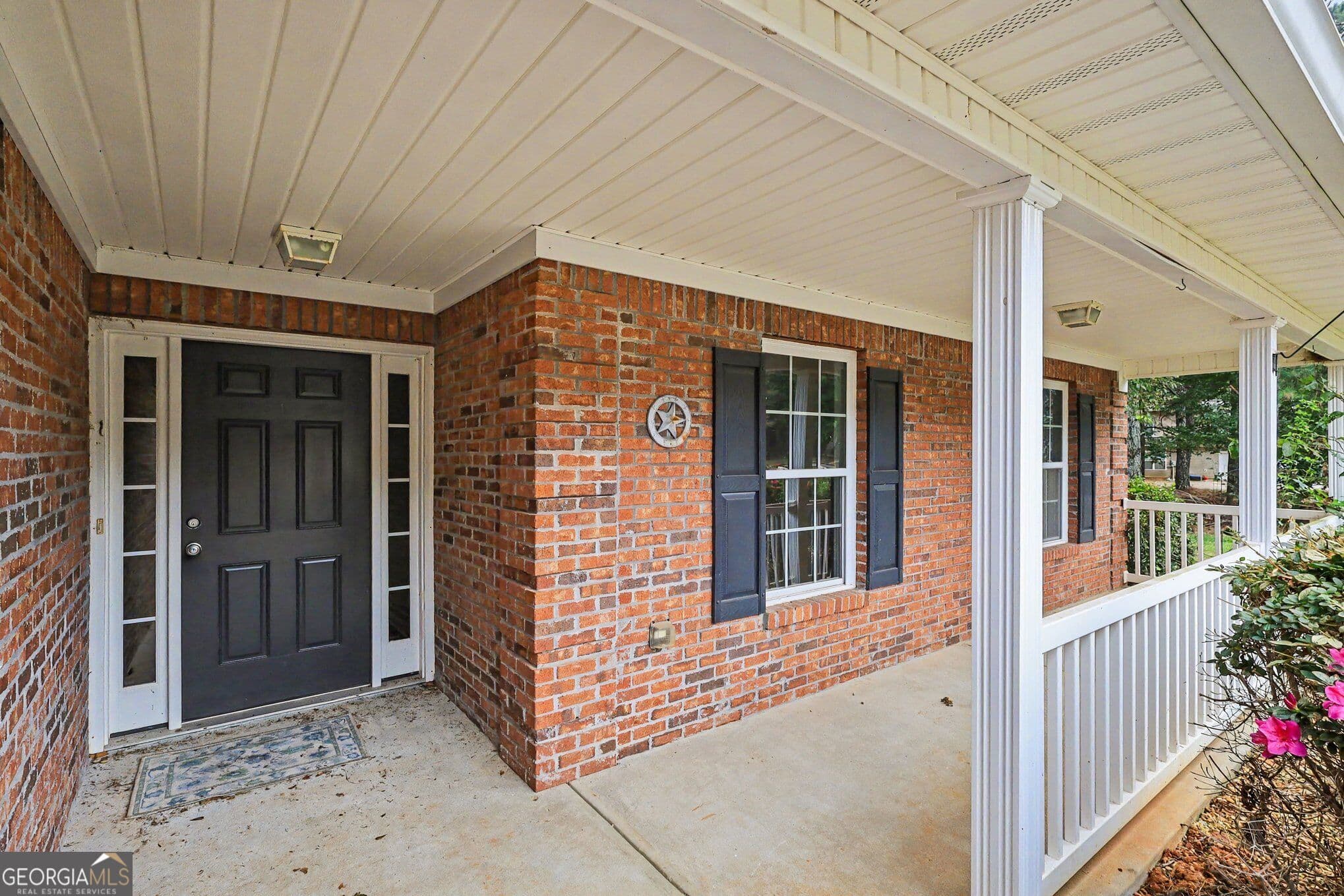 3 bedroom, 2 bathroom, 1,803 sq ft single family residence for sale at 2105 Raegan Court, Monroe, GA 30655 — photo 4