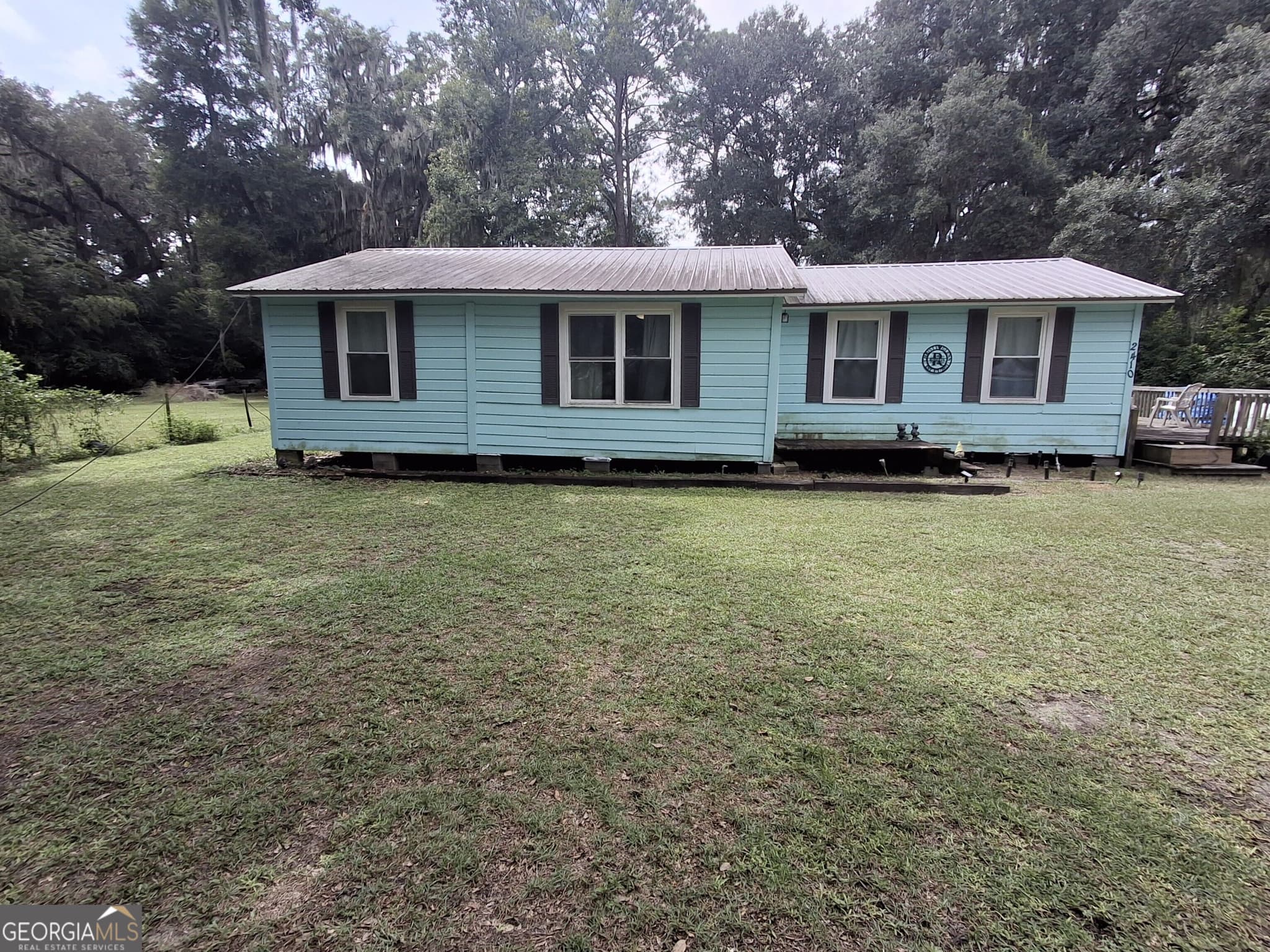 3 bedroom, 1 bathroom, 1,304 sq ft single family residence under contract at 2410 Spivey Avenue, Garden City, GA 31408 — photo 2