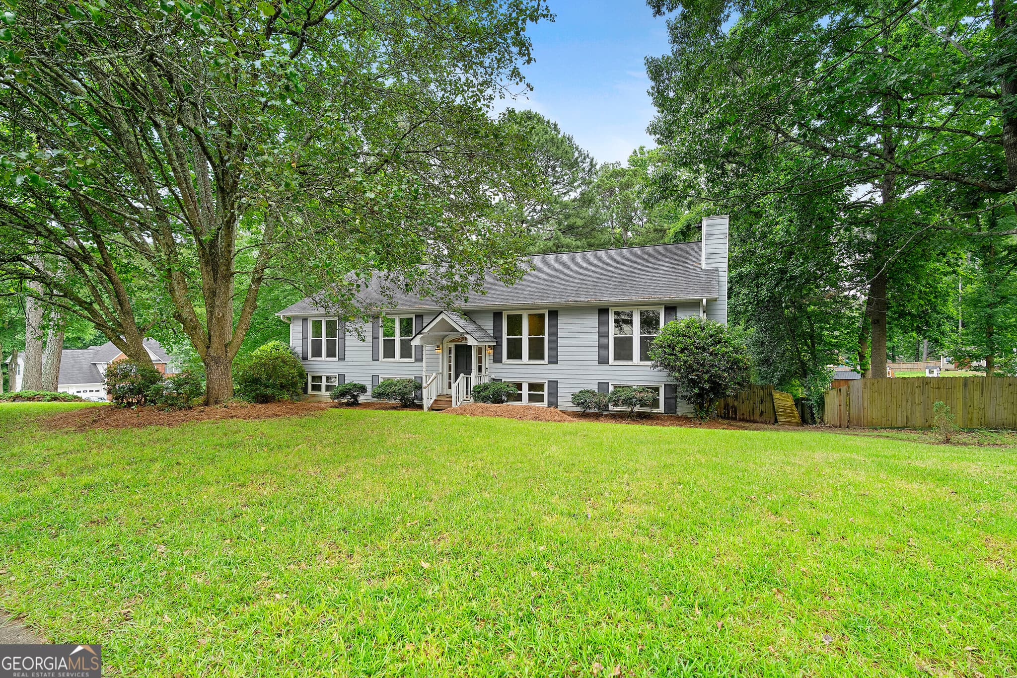4 bedroom, 3 bathroom, 2,700 sq ft single family residence sold at 531 Gregory Lane, Acworth, GA 30102